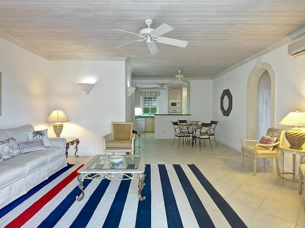Mullins Beacon Hill 303, Tradewinds 아파트