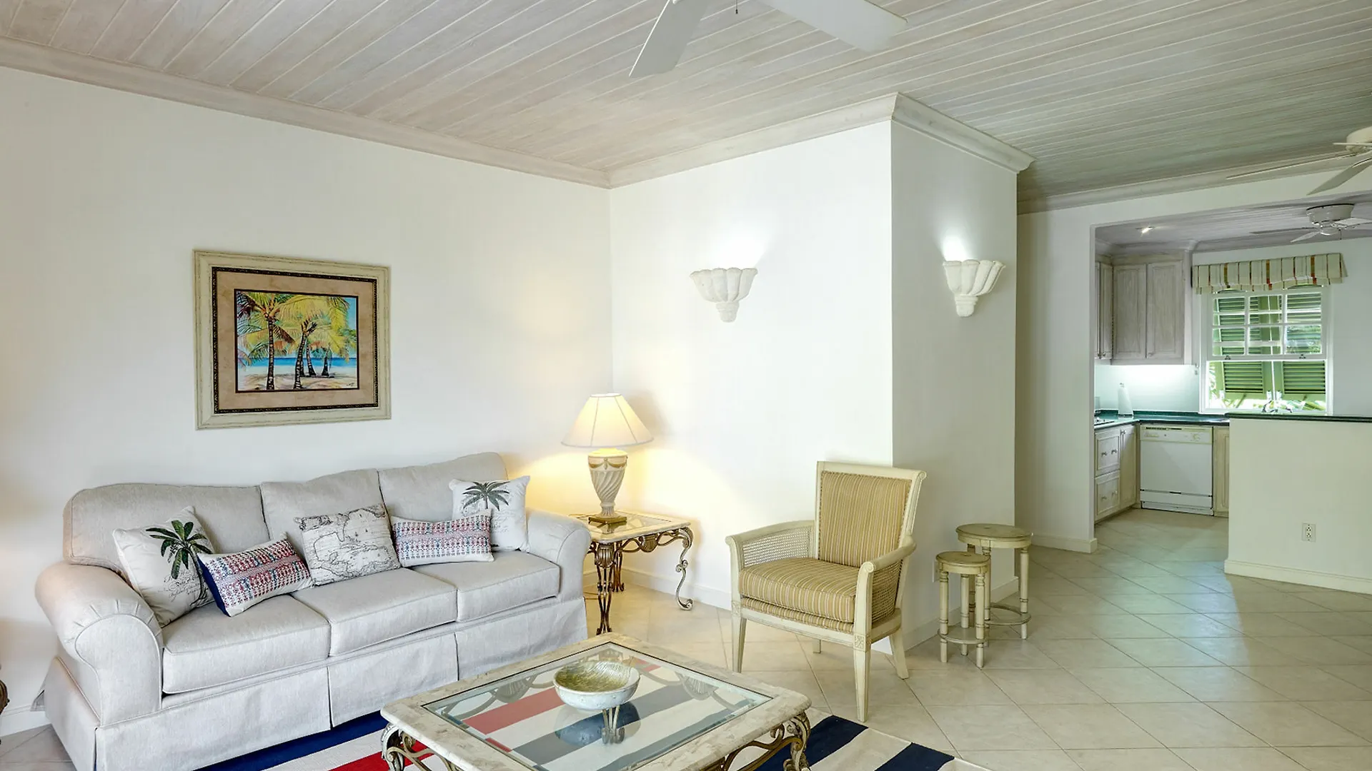 Mullins Beacon Hill 303, Tradewinds 아파트